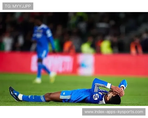 埃尔切打出教科书式反击,让皇马颜面尽失 埃尔切打出教科书式反击,让皇马颜面尽失