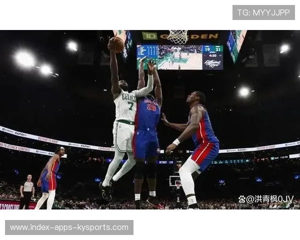 活塞替补爆发，康宁汉姆助力逆转