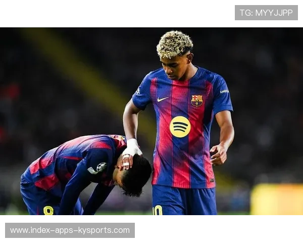 巴萨多脚传递后斜塞，佩德里迎球拔腿破门