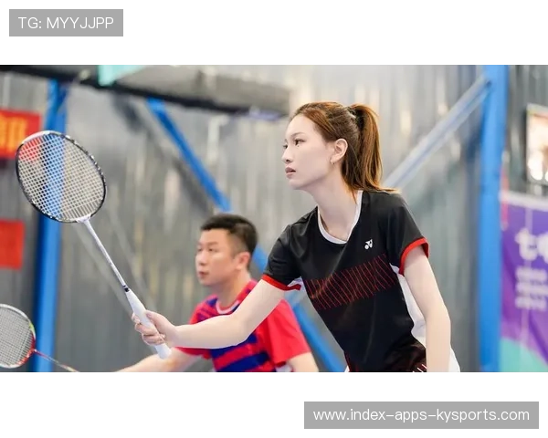 羽毛球女神晒健身照，全网惊呆